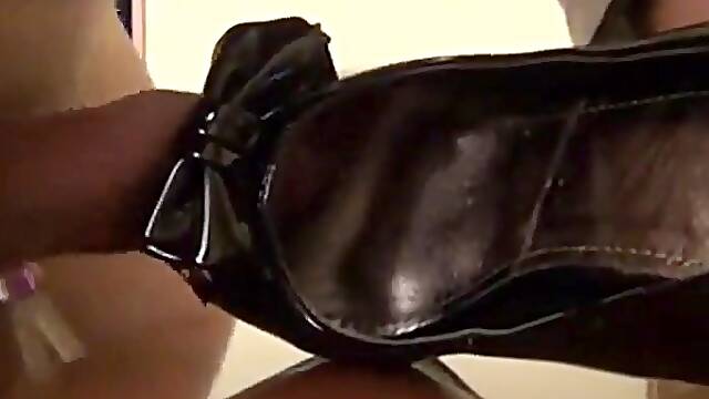 Kinky Shoejob