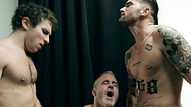 Mature stepdaddy in anal train with stepson