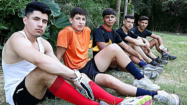 Good Teams Stick Together - SayUncle