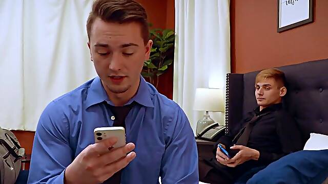 Masyn Thorne and Ashton Silvers are fucking in a hotel