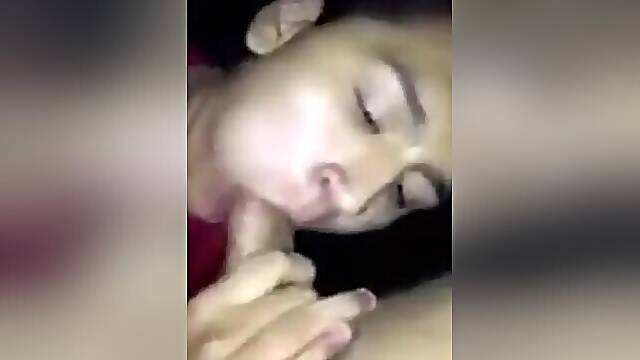 Kinky Danni first ever BJ