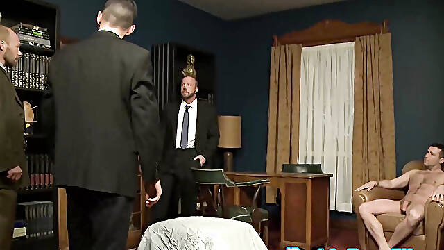 Hot Rich Kelly leads his colleagues in a hot jerking of session before anal fuck