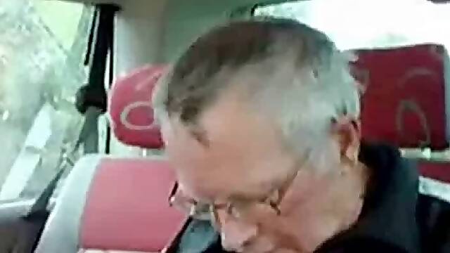 Daddy Blowjob in a Car