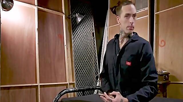 Tranny Caught Ruckus Jerking Fuck His Hole