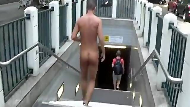 He&amp;#039;s a real nudist guy