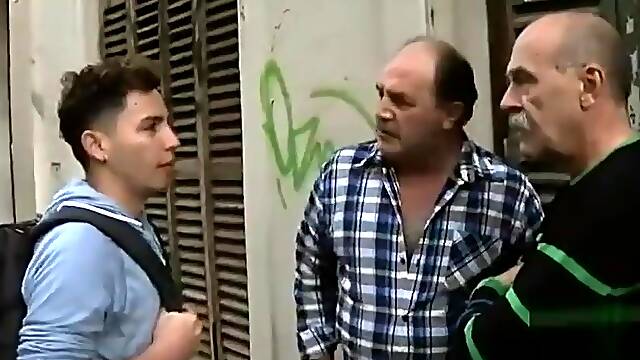 Family to the rescue