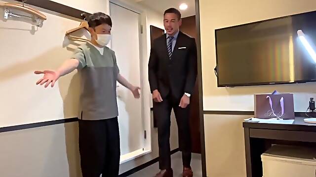 Gay Porn Star Ryuji Came To Receive A Massage In A Suit. Take Off Do Naughty Things And Finish Wit