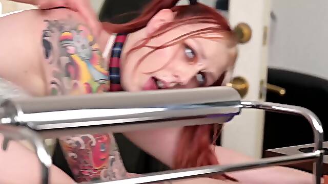 Luci Belle seduces hung pool guy Pierce Paris for blowjob and deep anal