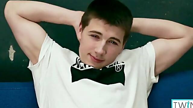 Henry L Takes Some Time Alone To Wank His Thick Dick!