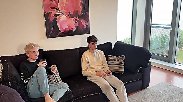Oral during Fortnite Gaming