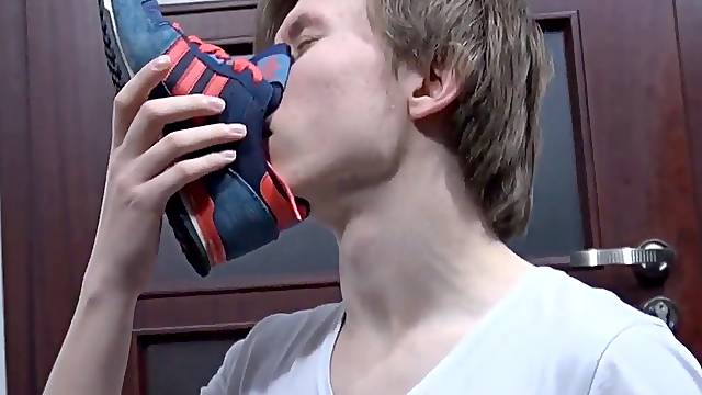 Faggot folks feet pawed and worshipped