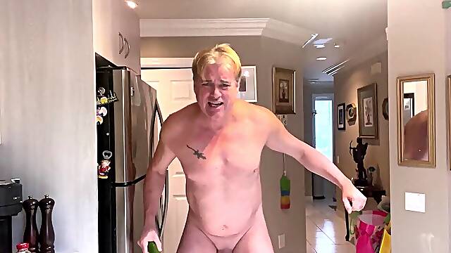 Cucumber wielded 001