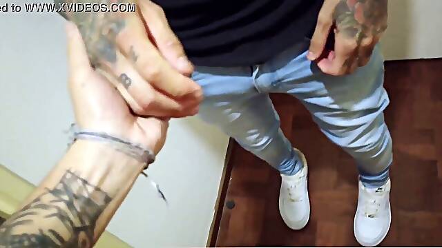 Inexperienced latin dude Axel ass fucking fucked bareback for money