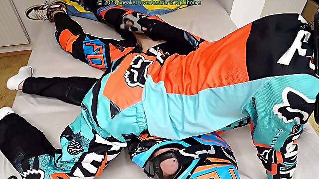 Unpacking fox helmet, googles spunk, deep throat