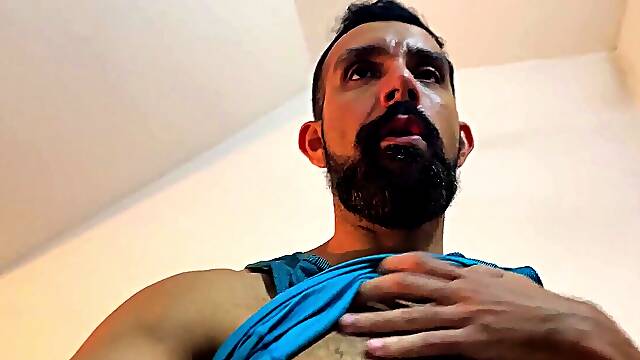 Stairwell flashing with Jockstrap