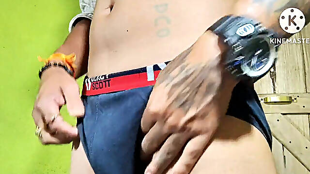 Apartment ka andar se mera nk hlaru