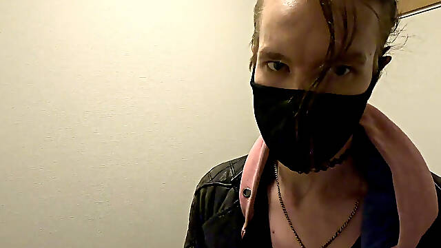 Caressing my man meat in my apartment stairwell