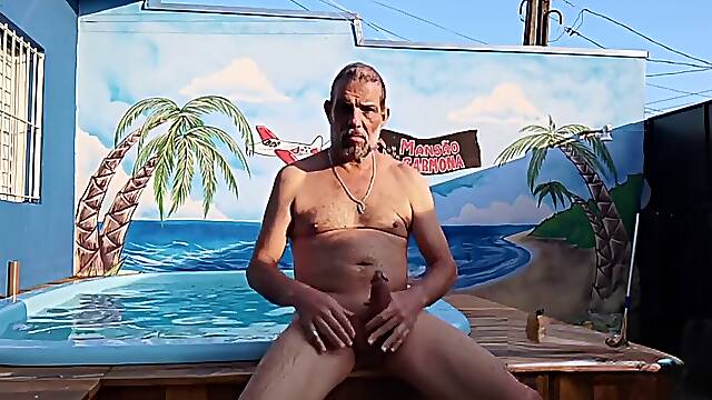 Aidocarmona loving a Pool Wanting to plumb an donk