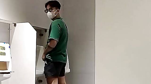 I Masturbated Inside the Mall, It Felt Good