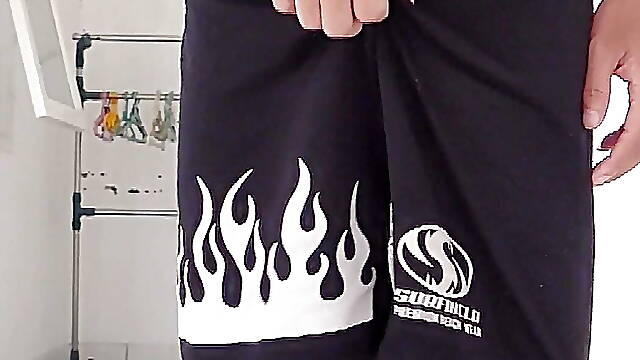 Its nice to jerk off at home alone, my cum comes out a lot