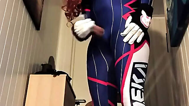 DVA Overwatch cosplay