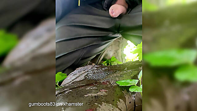 The expedition on the river ends with pissing and cumming
