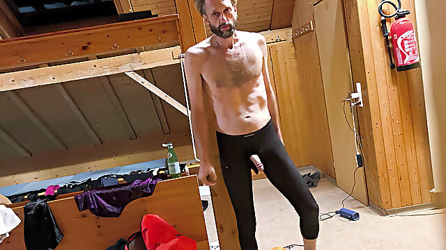 Preparing for exhibitionist session