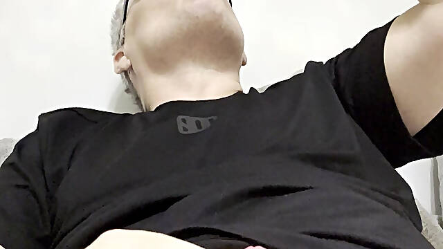 Eating Cum from a Cumfilled Condom