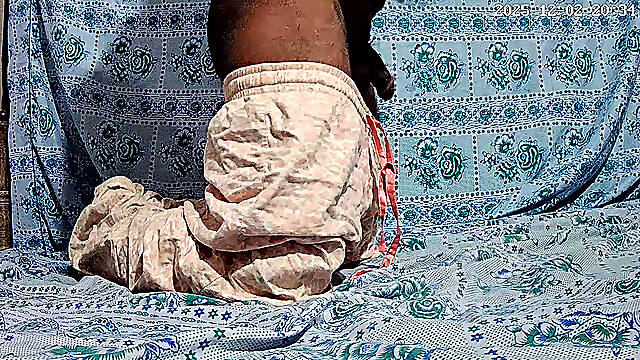 Big duck boy handjob in the room 2876