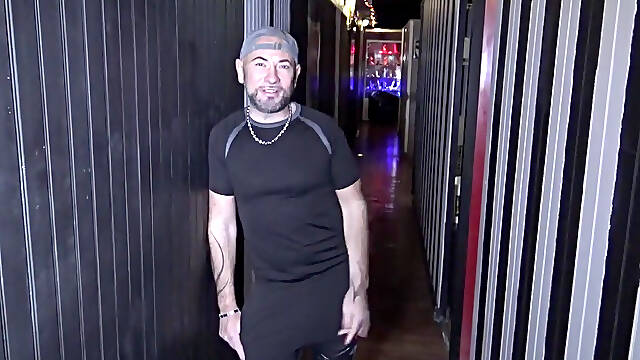 Creampied in cjosktrap by jess royan