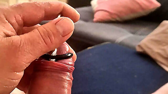 Multiple urethral insertion and full of pee