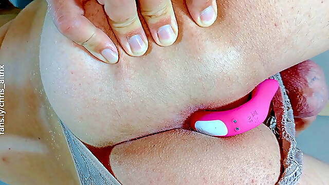 Would you me with my thong on the side? chris_aitrix