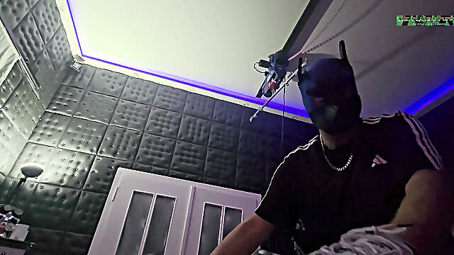 Playing puppies pleasure on the rack bondage, handjob, sneakers, smelly shoes and the yellow ballon part 2