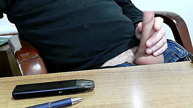 Big Italian Dick Jerk and Big Cum at Office Desk