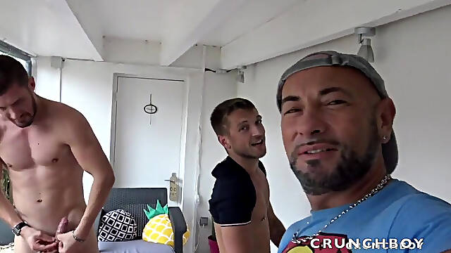 Romantik fucked raw by the straight Vlad Castle