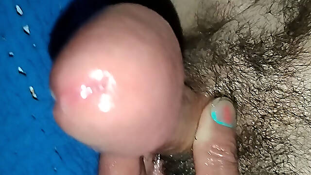 Extreemley horney,huge and hard