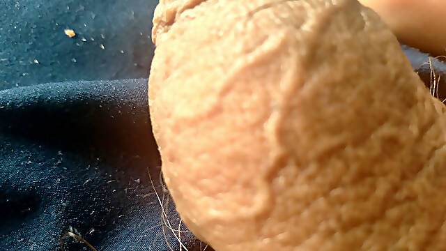 Large penis wants to have good sex