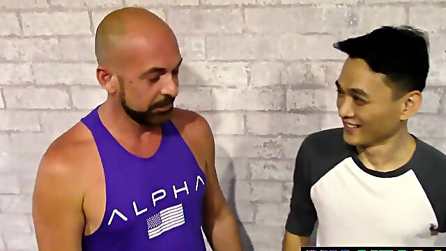 Australian Pablo Eats Ass Then Anal Fucks His Bottom Lawrence