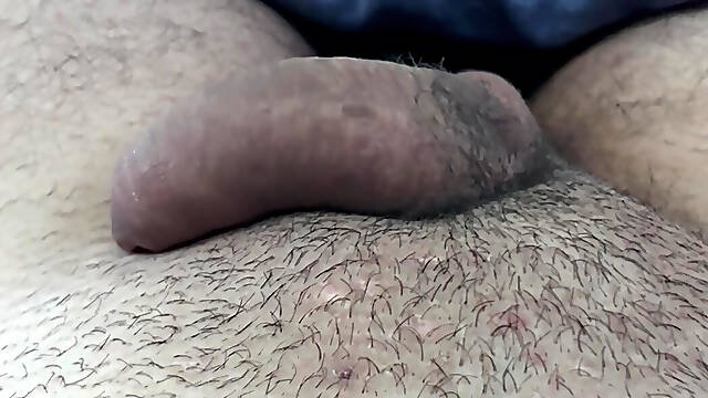 Small dick gets hard without tuching