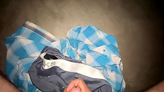 Made a video on how guys manage on their own with their hands when they dont have a wife