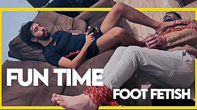 Fun Time with Friends - Foot Fetish & Ropes (1080p) Gay Bondage - Gay Domination - Ropes - Foot Fetish - Tickling - Video Game - BDSM